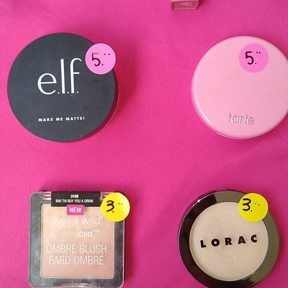 Make-Up - Picture 2 of 8